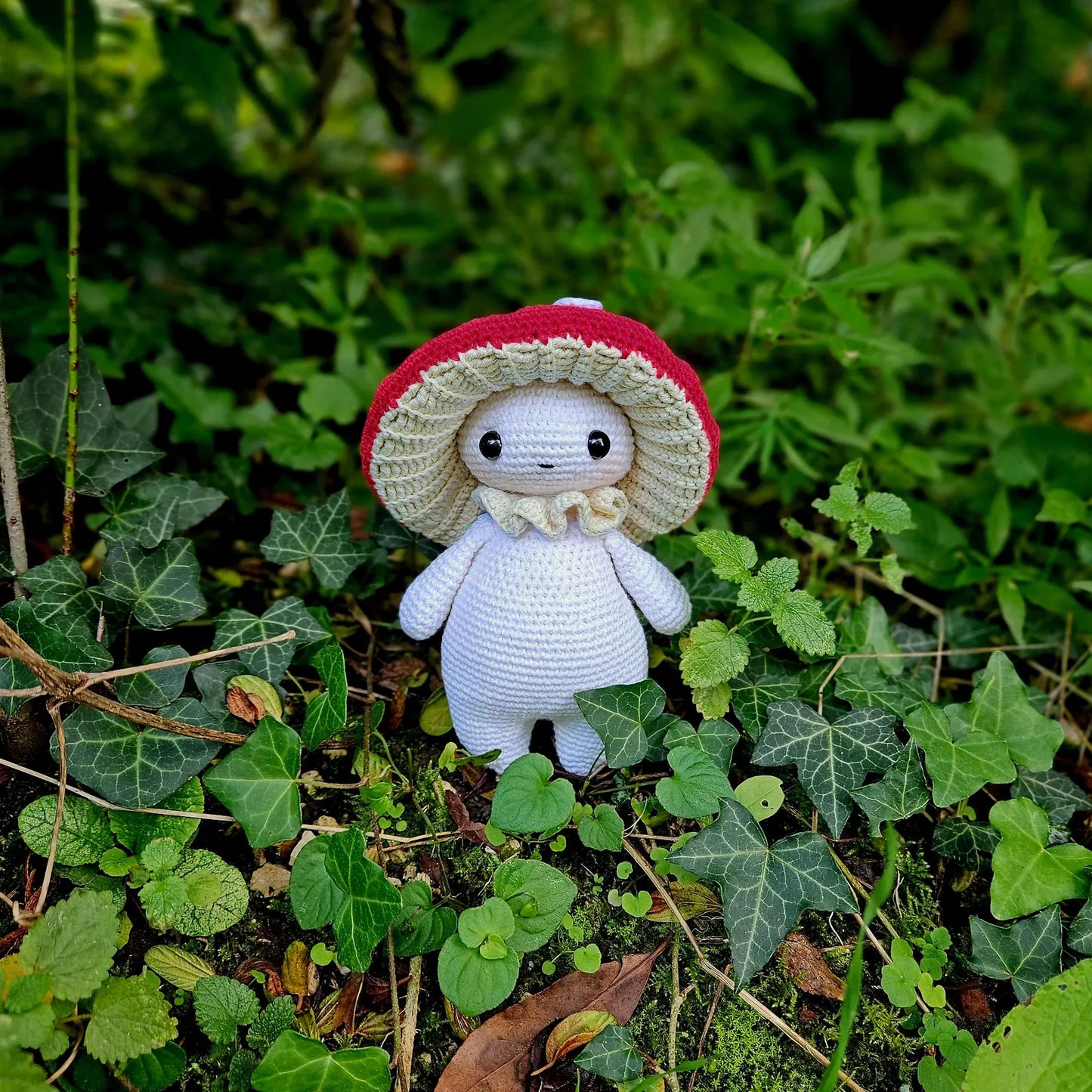 Mushroom guy - critter stitch crochet pattern / amigurumi Plus ✅ FREE Bonus: 20 Gorgeous Flower Patterns